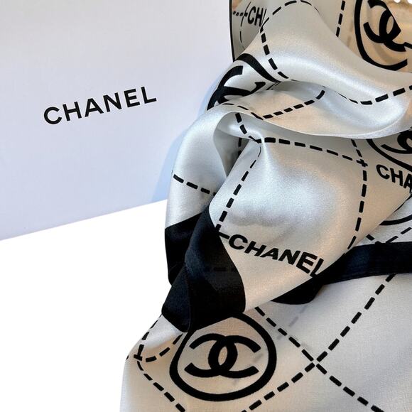 SOLD SOLD SOLD SOLD 100% SILK Luxury Scarf Designer Logo 20" Black on White Glam - Picture 2 of 5